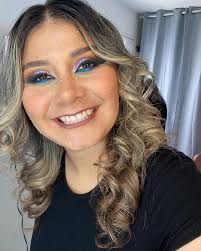 Larissa Chacon's Instagram, Twitter & Facebook