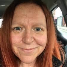 Amanda Bradshaw's Instagram, Twitter & Facebook