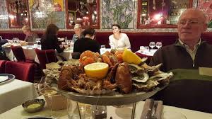Interieur Picture Of Brasserie De La Paix Lille Tripadvisor