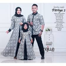 50+ koleksi model baju gamis couple ibu dan anak terbaru. Baju Copel Ayah Ibu Borkat Acara Lamaran Anak 20 Ide Baju Couple Ayah Ibu Anak Trend Couple Naskah Mc Lamaran Pernikahan Islami