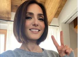 Lt → italian, english → ambra angiolini (4 songs translated 8 times to 4 languages). Ambra Angiolini E La Quarantena A Brescia Coi Figli Lontano Da Max Allegri