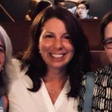 Amanda Farber's Instagram, Twitter & Facebook