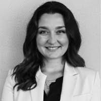 Alexandra Kaiser's Instagram, Twitter & Facebook