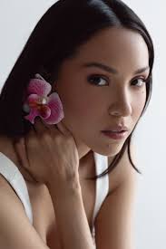 ISO: Two Couples ready for a Night of Romance 💕