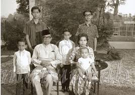 Tun Abdul Razak Dato Hussein Maruwiah Ahmat
