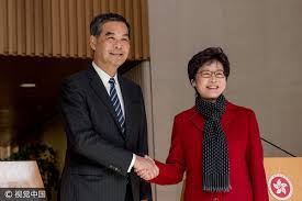 讓愛與和平佔領中環（英語：occupy central with love and peace，縮寫oclp），簡稱和平佔中、佔領中環、佔中，是由香港大學法律系副教授戴耀廷、香港中文大學社會學系副教授陳健民及基督教新教牧師朱耀明於2014年9月28日起在香港發起的一場爭取普選有. æˆ'å€'ä»¥å‰æ²'æ©ŸæœƒåŽ»å…§åœ°ç™¼å±• æ¢æŒ¯è‹±å¾ˆç¾¨æ…•ç¾ä»£é¦™æ¸¯å¹´è¼•äºº Ettodayå¤§é™¸æ–°èž Ettodayæ–°èžé›²