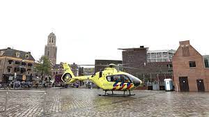 Hierbij raakten twee mensen gewond, die tevens als verdachten zijn meegenomen. Kamuvrrh Fr1qm