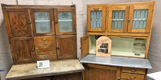 how the hoosier kitchen cabinet shaped