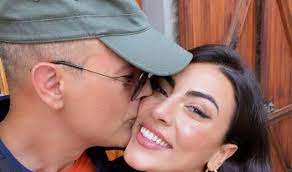 Fariba tehrani portata via da massimiliano rosolino durante la nomination confusione all'isola: Mario Salemi Ex Marito Di Fariba Tehrani Chi E Eta Altezza Carriera