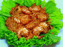 Tak terkecuali dengan aneka resep masak udang yang begitu menggugah selera. Resep Udang Saus Singapura