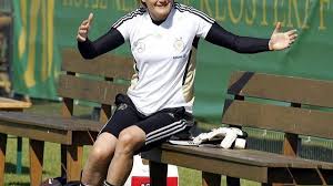 Datenschutz ©2020 nadine angerer impressum. Nadine Angerer Weltfussballerin Weltenbummlerin Huttragerin