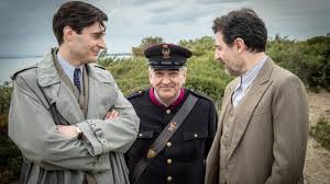 パンスト美脚のお姉さんはド変態な痴女OL！顔面騎乗されて興奮してしまいセンズリ開始