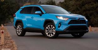 Your mpge/miles per kilogram will vary for many reasons, including your vehicle's condition and how/where you drive. Hybrid Awd Interior Stand Out In Remade Next Gen 2019 Toyota Rav4 Wardsauto