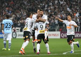 Todos os jogos do corinthians transmitidos aqui são totalmente grátis, afinal, o torcedor corinthiano, fiel ao timão, merece acompanhar sempre o clube do corinthians futebol, onde quer que o timão. Como Assistir Corinthians Recebe Goias Em Jogo Atrasado Do Brasileirao Veja