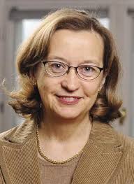 Sehested, landsbyen der blev delt i to, da Kielerkanalen blev bygget. Vi  har besøgt godset i Sehested. Læs beretningen på sid