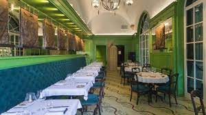 Photos of a delicious lunch at italy's best restaurant, 3 michelin star holder osteria francescana in modena. Expansion Massimo Bottura Kommt Mit Gucci Osteria Nach Tokio
