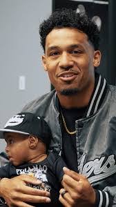 Clint Scofield's Instagram, Twitter & Facebook