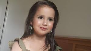 Jennifer Sayer's Instagram, Twitter & Facebook