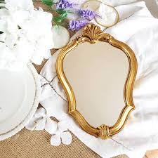 Oli Miroir En Bois Dore Le Dos A Ete Restaure Et Une Attache Murale Y A Ete Placee Dimension 32 X 22 Cm 35 Et Fdp 5 30 V Miroir Bois Parement Mural