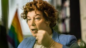 Minister Petra De Sutter: 'Er is steeds minder tolerantie voor wie anders  is'