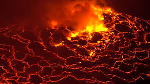 Le volcan nyiragongo, surplombant la ville de goma dans l'est de la république la dernière éruption de nyiragongo, haut de plus de 3.000 mètres, remonte au 17 janvier. Lava Lake Nyiragongo Stratovolcano Africa Stock Footage Video 100 Royalty Free 23724064 Shutterstock