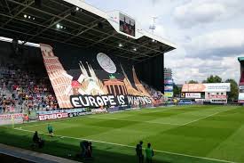 Zulte waregem speelt zijn wedstrijden in de voorrondes van de champions league in het stadion van rsc anderlecht. Supporters Zulte Waregem Kijken Uit Naar Europees Voetbal In Eigen Stadion Voetbalnieuws Voetbalkrant Com