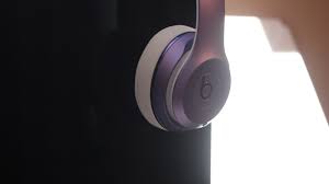 Will beats headphones work on ps4? Can You Use The Beats Solo3 As A Ps4 Microphone Imore
