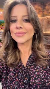 We are at Barbara Tenney's house cooking Thanksgiving recipes for Mornings  with FOX 43 and she's all decorated for Christmas. Yes, this is a  spinning...