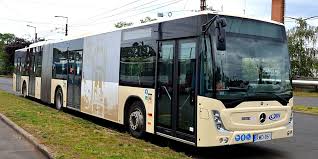 Busz és autó ütközött debrecenben, a széchenyi utcában +fotók. Debrecen Hirei Debreceni Hirek Debrecen Es Hajdu Bihar Megye Hirei Dehir Hu