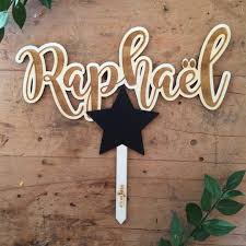 Atelier Farra Guylene On Instagram Caketopper Etoile Chaque Annee Avoir Toujours Une Vraie Pour Ecrire Sur L Etoile En Pei Novelty Sign Novelty Decor