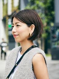 40代髪型 万能ヘア グラボブ なら毛量少なめでもくせ毛でもツヤやかに 40代の髪型 ヘアカタログ 大人のおしゃれはヘアスタイルから mi mollet ミモレ 明日の私へ 小さな一歩 グラボブ 髪型 ヘアスタイル