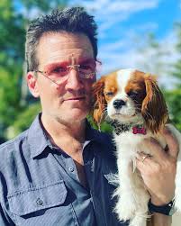 I was looking for a photo I took the last time we were in Charleston and  found this instead. It may be my favorite photo I've ever taken. Extra  points for the