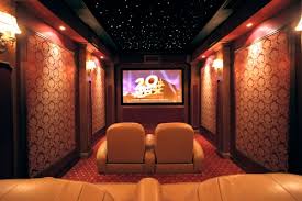Amazing Narrow Home Theater Interior Design Ideas With Classy Wallpaper And Cozy Sectiona Small Home Theaters Home Theater Room Design Modern Media Room Design