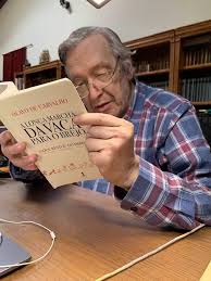 Men of intellectual inclinations as diverse as wolfgang smith, diana west, jeffrey nyquist and current president of brazil jair bolsonaro have already expressed their. 40 Ideias De Olavo De Carvalho Olavo Carvalho O Jardim Das Aflicoes