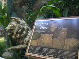 The secret garden of siegfried and roy is another thing entirely. Siegfried Roy S Secret Garden And Dolphin Habitat Las Vegas Cityseeker