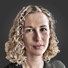 Sarah Hansen's Instagram, Twitter & Facebook