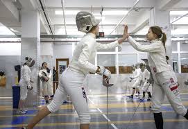 Jun 14, 2021 · chi l'aveva pensata in disarmo senza filippo al suo fianco si sbagliava: Camp Estivo Di Fioretto Sciabola E Inglese A Manhattan Fencing For College