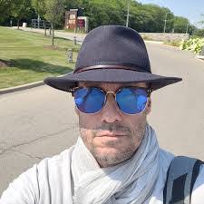 Howard Vidal's Instagram, Twitter & Facebook