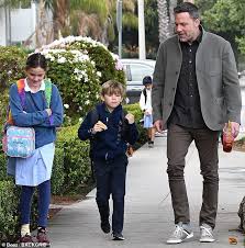 Ben affleck and ana de armas, who star together in the upcoming deep water, had a busy few days of family time over thanksgiving weekend. Ben Affleck Shares A Laugh With Daughter Seraphina As He Does School Run With Her And Samuel Daily Mail Online