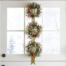 This christmas, make every room look as festive as possible with these jolly christmas decoration ideas. 28 Best Christmas Window Decorating Ideas 2020 Holiday Window Decorations