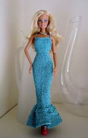 Knitted doll clothes free pattern below only $2.99 barbie or fashion doll clothes patterns are incredibly popular and more people are using these to ensure their barbie looks incredible. I Really Should Try To Get Violet Interested In Barbie Dolls So I Can Knit Cute Things Like This Fo Crochet Barbie Clothes Barbie Clothes Patterns Barbie Dress