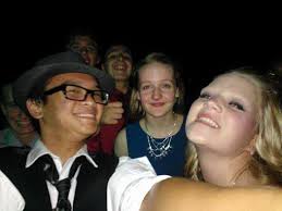 Who is taking Discover Chicago: Love and Relations, Chicago Style?