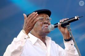 Photo : Manuel Galban rejoint le chanteur du groupe Buena Vista Social  Club, Ibrahim Ferrer, au paradis des artistes.