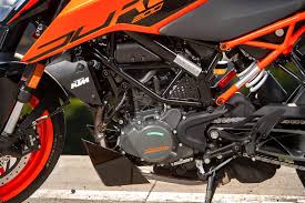 Book your desired bike now. 2020 Ktm 200 Duke Review Urban Motorcycle 15 Fast Facts