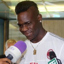 Transfer window news: Mario Balotelli returns to Milan and more