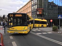 Traveling by bus from katowice to medyka the shortest travel distance between katowice (pl) and medyka (pl) is 338 km.the fastest bus which departs at 12:50 has a travel time of 05:15h.the longest travel time on the route is 05:30h.specific information about each route can be found by clicking the route in the search results. W Centrum Katowic Zaklinowal Sie Autobus Trzeba Demontowac Slupki Zdjecia Katowice Nasze Miasto