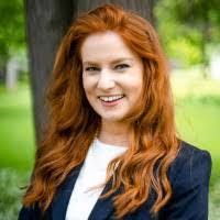 Alexis Burns's Instagram, Twitter & Facebook