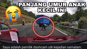 Tercampak keluar dari kereta & terseret. Budak 2 Tahun Tercampak Dari Kereta Youtube