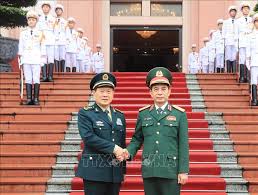 Bộ quốc phòng việt nam là cơ quan trực thuộc chính phủ việt nam, tham mưu cho nhà nước việt nam về đường lối, nhiệm vụ quân sự, quốc phòng bảo vệ tổ quốc; Bá»™ TrÆ°á»Ÿng Bá»™ Quá»'c Phong Trung Quá»'c ThÄƒm Chinh Thá»©c Viá»‡t Nam Baotintuc Vn