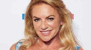 Christine neubauer was born on june 24, 1962 in munich, bavaria, west germany. Christine Neubauer 57 Tv Star Hat Auf Mallorca Schlussel Zur Sinnlichkeit Gefunden Stars